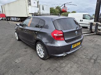 BMW 1-serie 120i picture 2