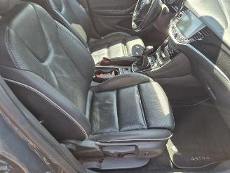 Opel Astra 1.6 CDTi picture 13