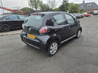 Coche accidentado Toyota Aygo 1.0 12v 2011/11