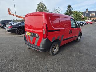 dommages fourgonnettes/vécules utilitaires Fiat Doblo 1.3 D 2018/8