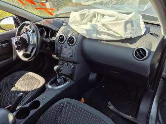 Nissan Qashqai 1.6 picture 6