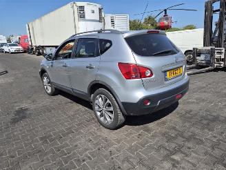 Nissan Qashqai 1.6 picture 2