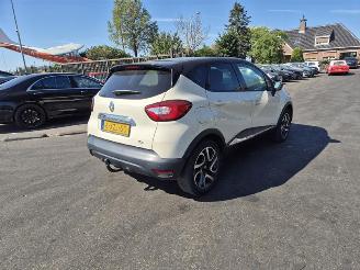 krockskadad bil auto Renault Captur 1.2 Tce 2014/11