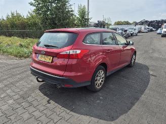 Vrakbiler auto Ford Focus Wagon 1.6 EcoBoost 2011/10