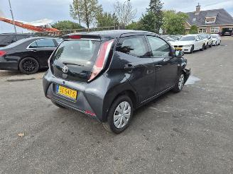Damaged car Toyota Aygo 1.0 12v 2018/3