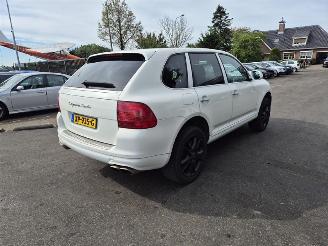 Schadeauto Porsche Cayenne 4.5 V8 331KW 2004/7