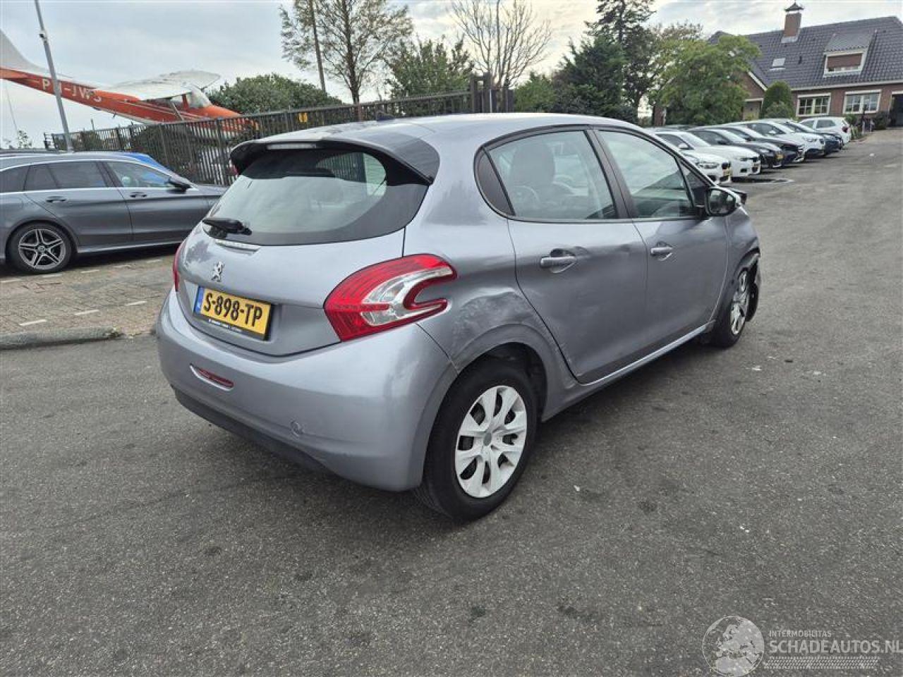 Peugeot 208 1.2 Vti
