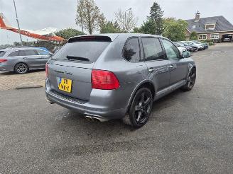 Schadeauto Porsche Cayenne 4.5 V8 2003/10