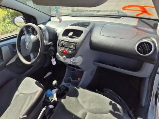 Toyota Aygo 1.0 12v picture 5