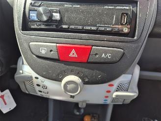 Toyota Aygo 1.0 12v picture 6