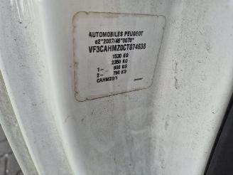Peugeot 208 1.2 Vti picture 8
