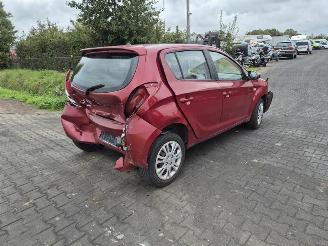 Coche siniestrado Hyundai I-20 1.4 2010/9