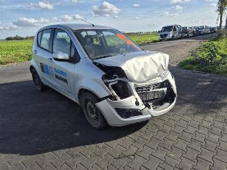 Suzuki Splash 1.0 picture 4