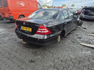 Vrakbiler auto Mercedes C-klasse 200 CDi 2007/2