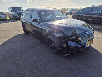 BMW 3-serie 320i Touring picture 4