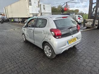 Peugeot 108 1.0 12v picture 2