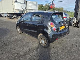 Chevrolet Spark 1.0 16v picture 2