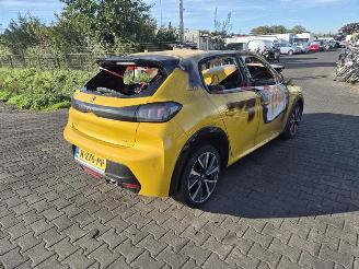 Uttjänta bilar auto Peugeot 208 1.2 VTi 2021/3
