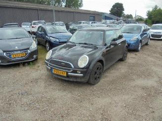 Auto da rottamare Mini One Mini One/Cooper (R50), Hatchback, 2001 / 2007 1.6 16V One 2003/12