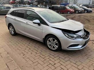 Salvage car Opel Astra Astra K Sports Tourer, Combi, 2015 / 2022 1.6 CDTI 110 16V 2017