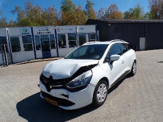 uszkodzony samochody osobowe Renault Clio Estate 1.5 dCi ECO Expression 2014/11