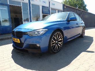 Schadeauto BMW 3-serie  2015/3