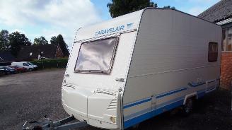 krockskadad bil caravan Caravelair  Silver 425 2000/1