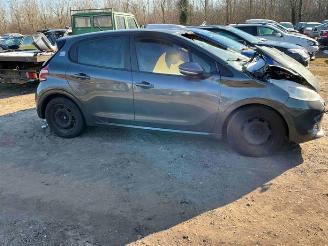 Uttjänta bilar auto Peugeot 208 208 I (CA/CC/CK/CL), Hatchback, 2012 / 2019 1.2 Vti 12V PureTech 82 2012/11