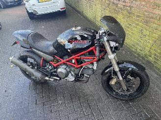 uszkodzony motocykle Ducati Monster 900  1997/1