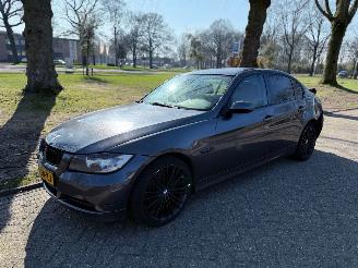 krockskadad bil auto BMW 3-serie 95 kW (129 PK)  1995 cc. 2006/3