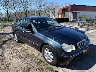 škoda osobní automobily Mercedes C-klasse 105 kW (143 PK)  1796 cc. 2002/8