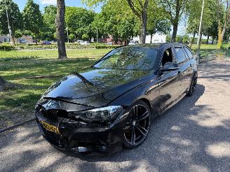 Damaged car BMW 3-serie 135 kW (184 PK)  1998 cc. XDRIVE M SPORT 2019/3