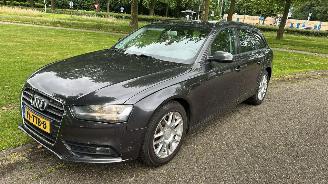 krockskadad bil auto Audi A4 Avant 125 kW (170 PK)  1798 cc. 2012/4