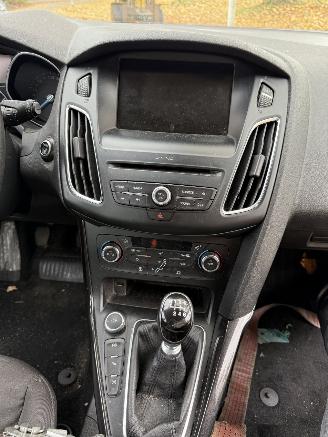 Ford Focus  picture 14