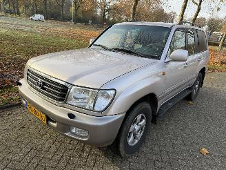 krockskadad bil auto Toyota Landcruiser-100  2002/1