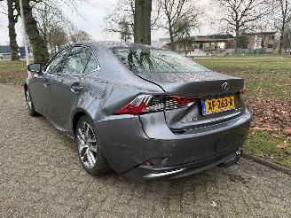 Lexus IS 300 h picture 3