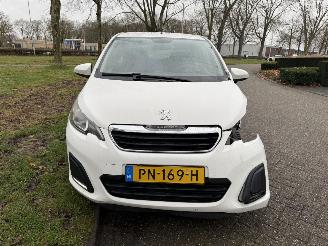 Peugeot 108  picture 8