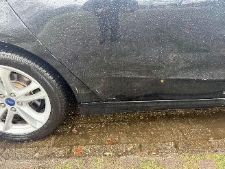 Ford Mondeo  picture 21