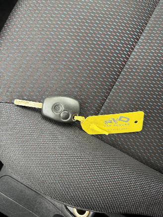 Renault Clio  picture 23