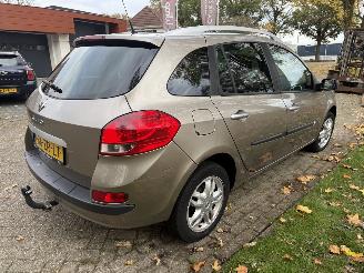 Renault Clio  picture 5