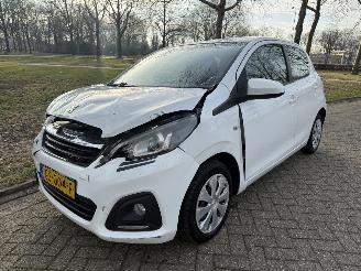 krockskadad bil auto Peugeot 108  2015/1