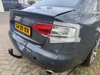 Audi A4 Limousine picture 10