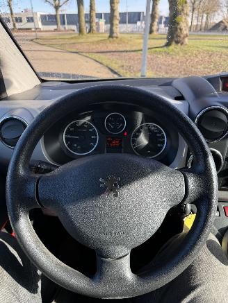 Peugeot Partner Tepee  picture 21