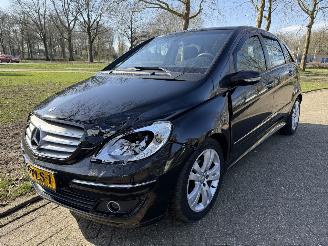 krockskadad bil auto Mercedes B-klasse 170 2005/1
