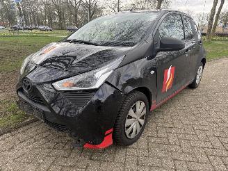 skadebil auto Toyota Aygo  2022/1