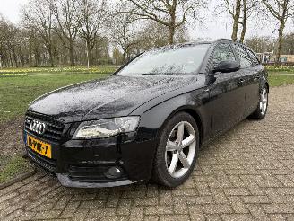 Damaged car Audi A4 Avant  2011/1