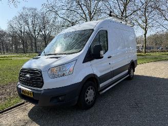 krockskadad bil auto Ford Transit  2019/1