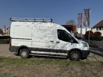 Ford Transit  picture 6