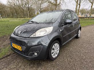 skadebil auto Peugeot 107  2012/1