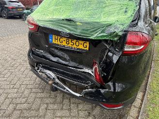 Ford C-Max  picture 11